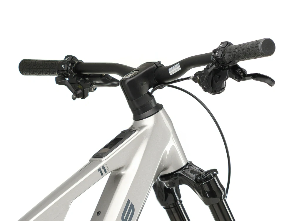 Horské elelektrokolo Crussis Avinox e-Full 11.11 800Wh